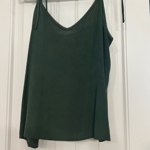 Market & Spruce Green Tank top - Picture 1 of 2